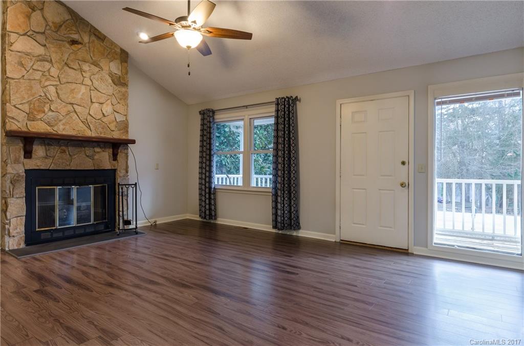 Tega Cay - Residential