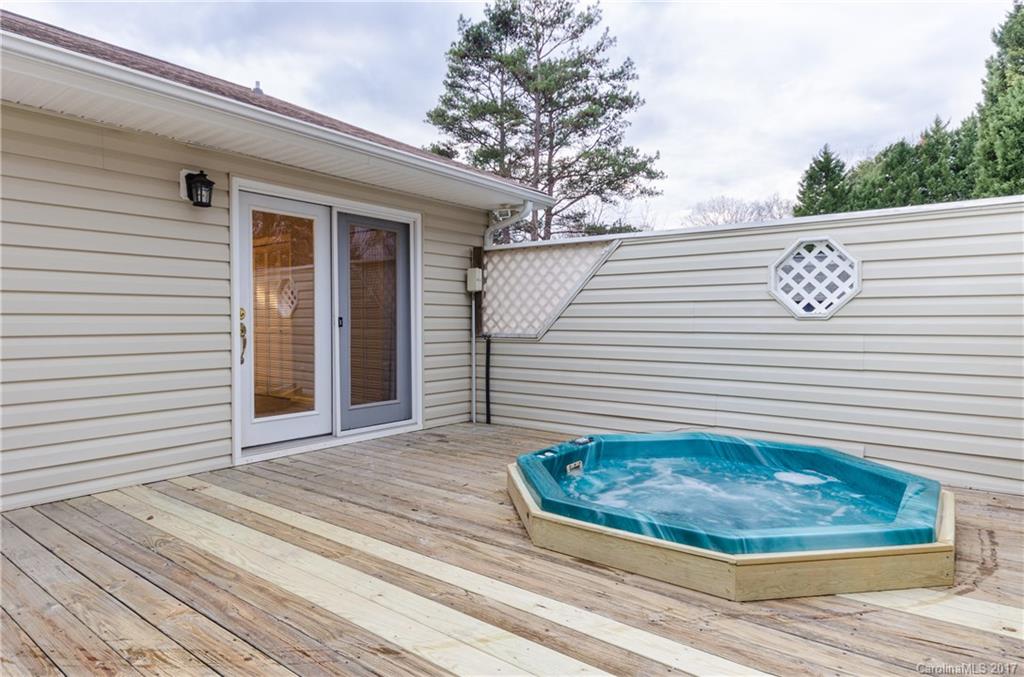 Tega Cay - Residential