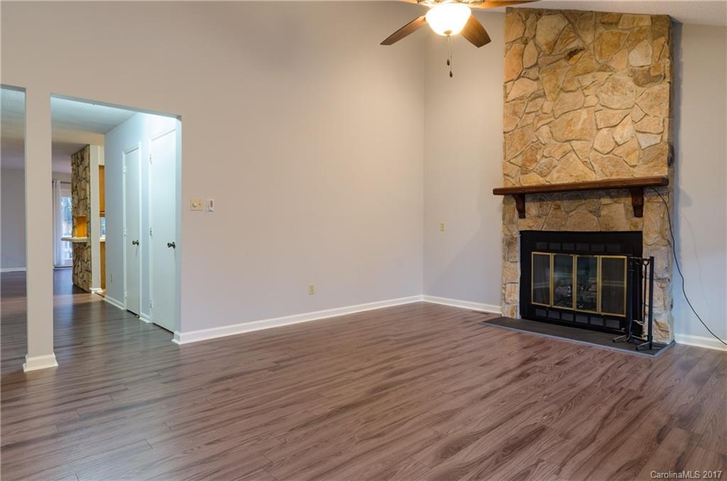 Tega Cay - Residential