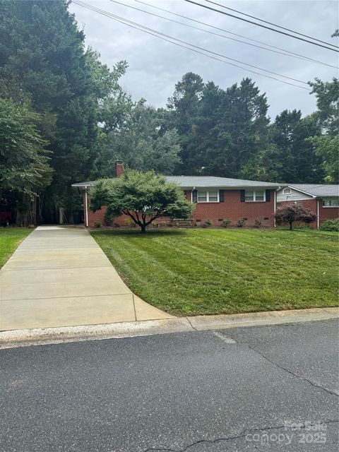 4920 Raymond Place Charlotte NC 28205