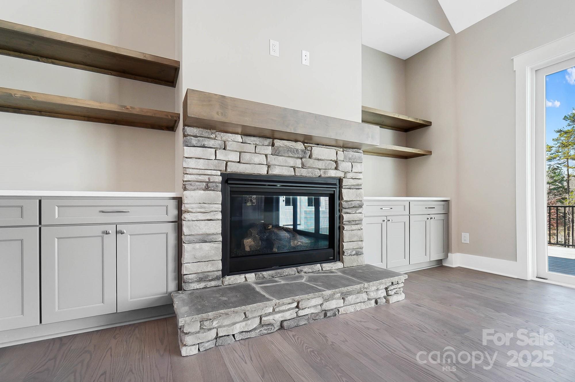 Beacon Pointe - Residential