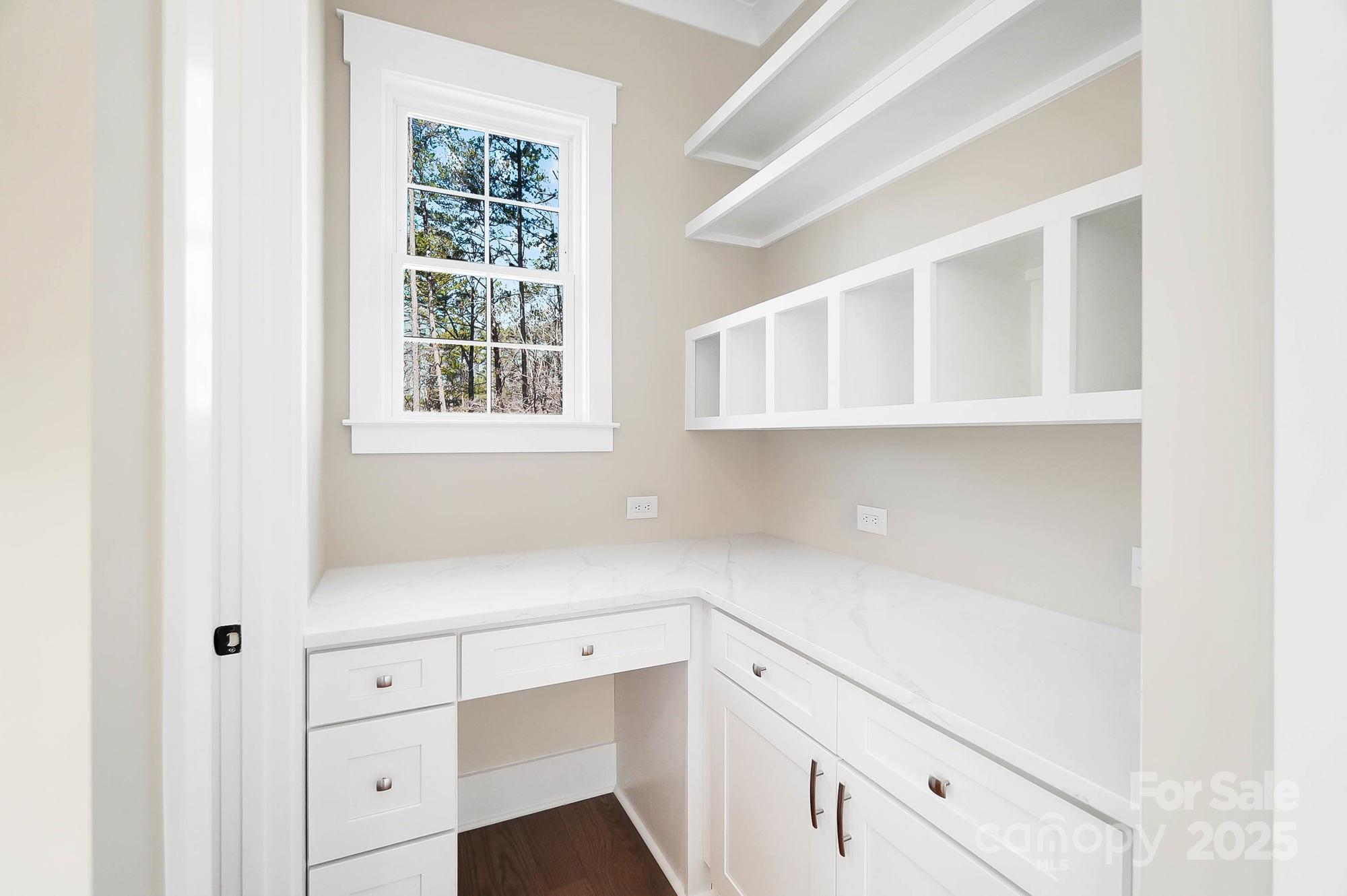 Beacon Pointe - Residential