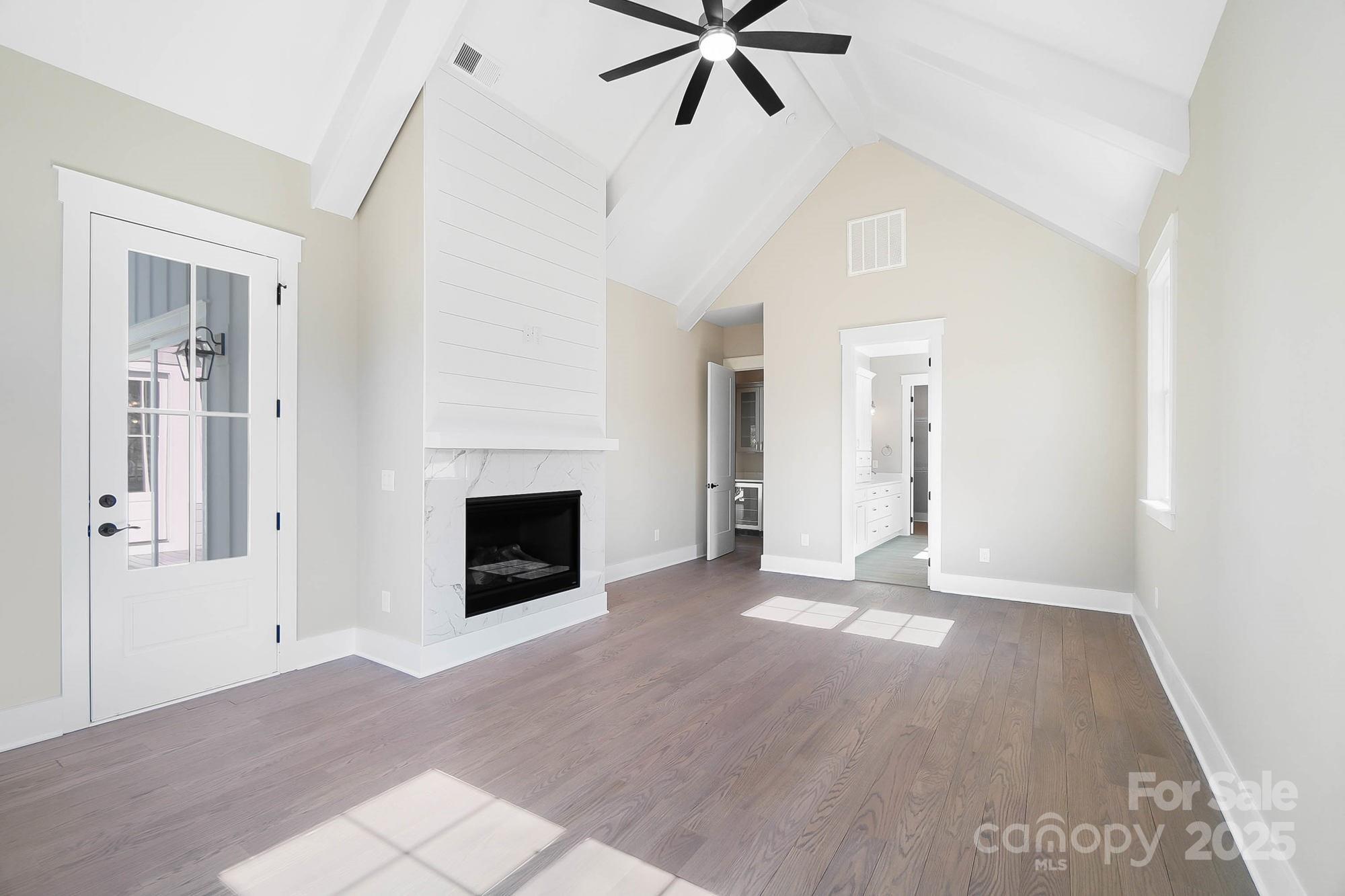 Beacon Pointe - Residential