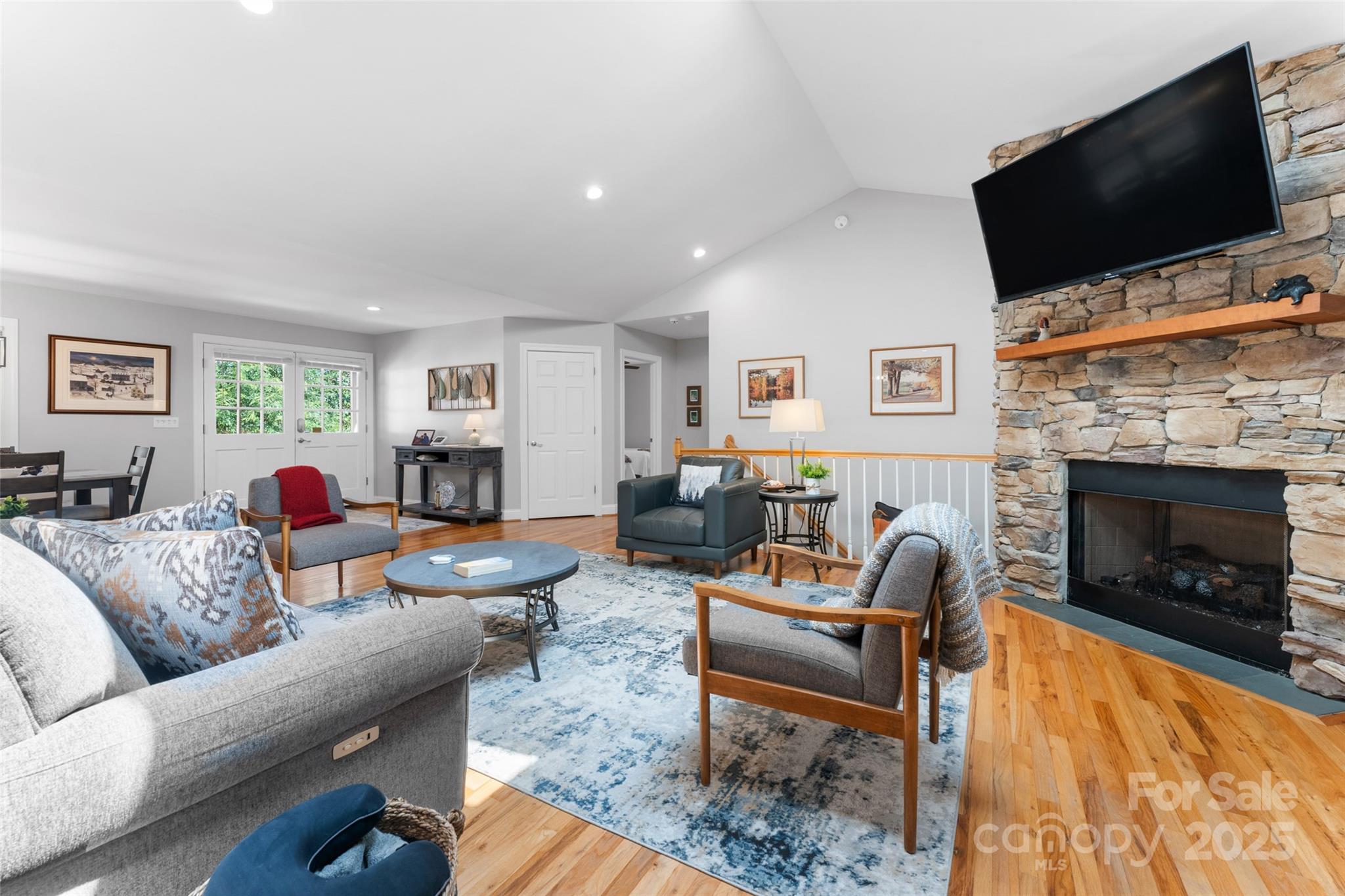 Connestee Falls - Residential