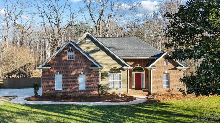 Welcome to this fantastic 1.5 Story home nestled in the Oxford Glen community with the Primary Ensuite located on the main floor! Once inside you are going to love the open floor plan with vaulted ceilings, The large office makes for a great private work space or flex space on the main level. The updated kitchen boasts tile backsplash, granite counters, ample cabinet space and tons of room for all your kitchen gadgets. The Primary Ensuite is complete with Trey ceiling, Garden Tub, Large walk-in shower, dual vanities and walk-in closet.  The second level also provides many options with both secondary bedrooms offering plenty of room and the bonus/bedroom is a blank slate for anything you need! Moving out of the home through the kitchen/dining areas you are going to fall in love with the large rear deck, private fenced-in yard and natural landscaping beyond. With easy access to 74, 485 and 51 this home has shopping, restaurants and stores all close by!