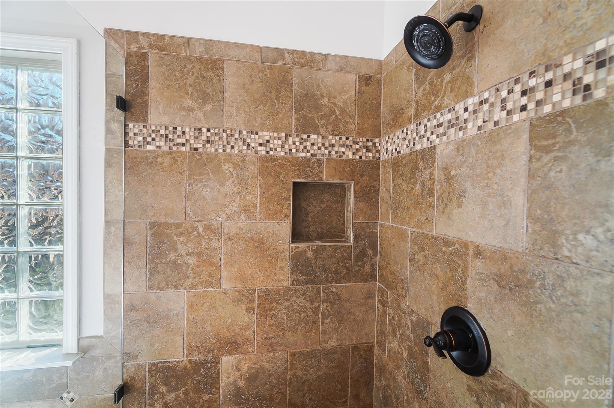 Oxford Glen - Residential