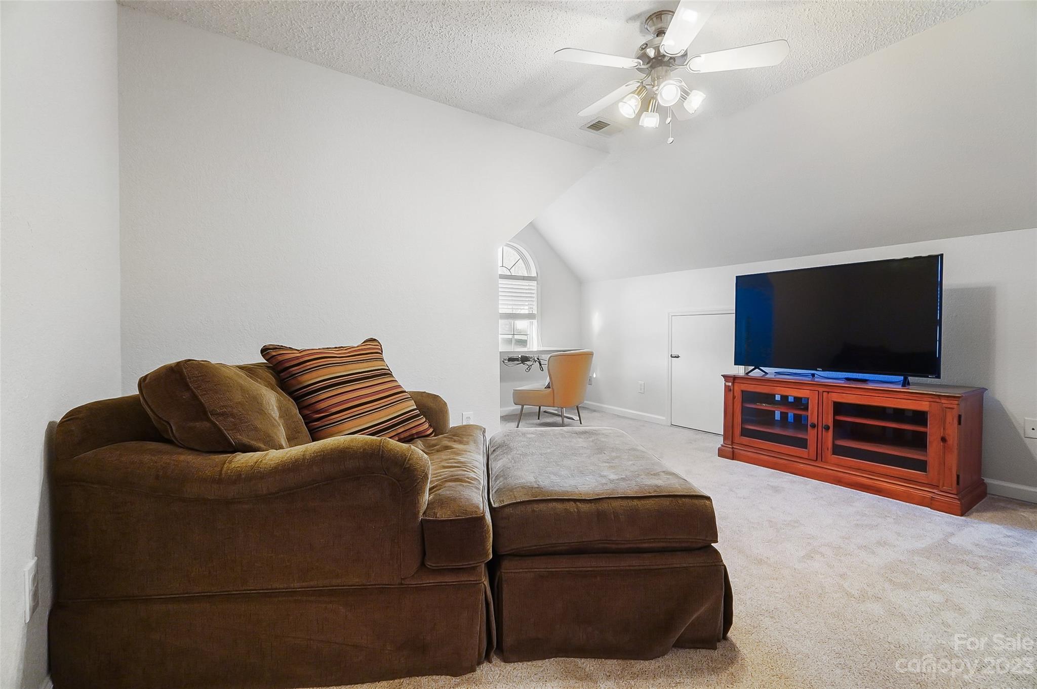 Oxford Glen - Residential