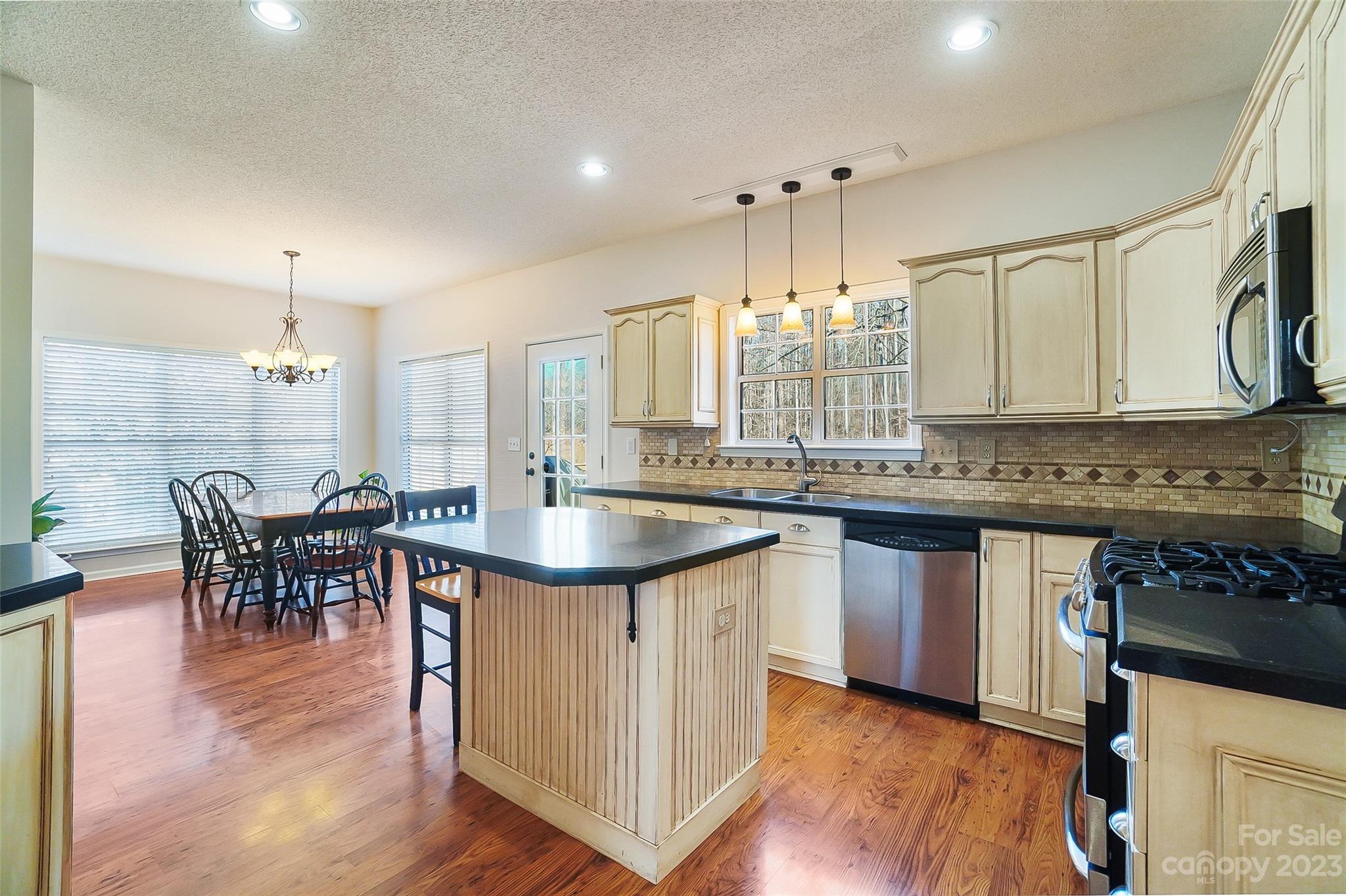 Oxford Glen - Residential