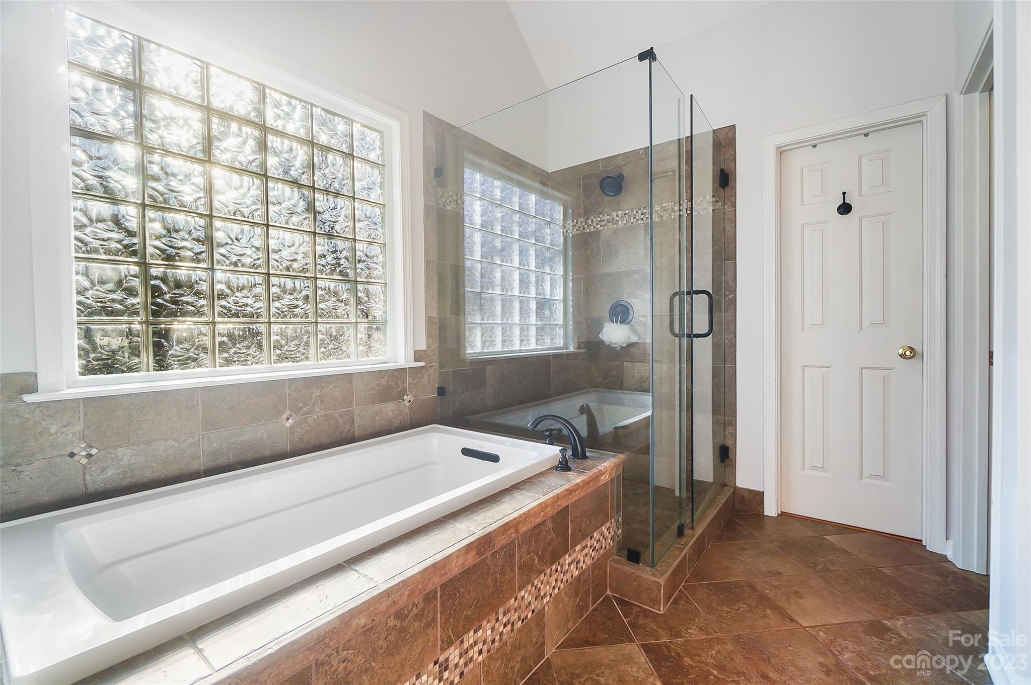 Oxford Glen - Residential