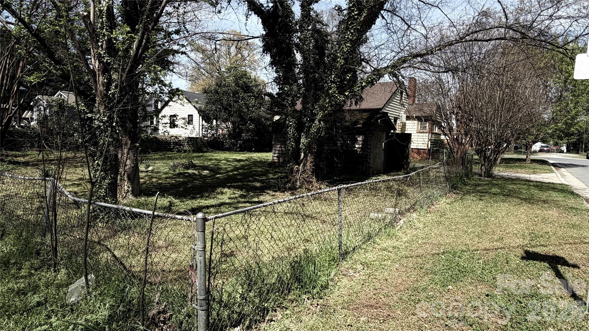 Graham Heights - Land