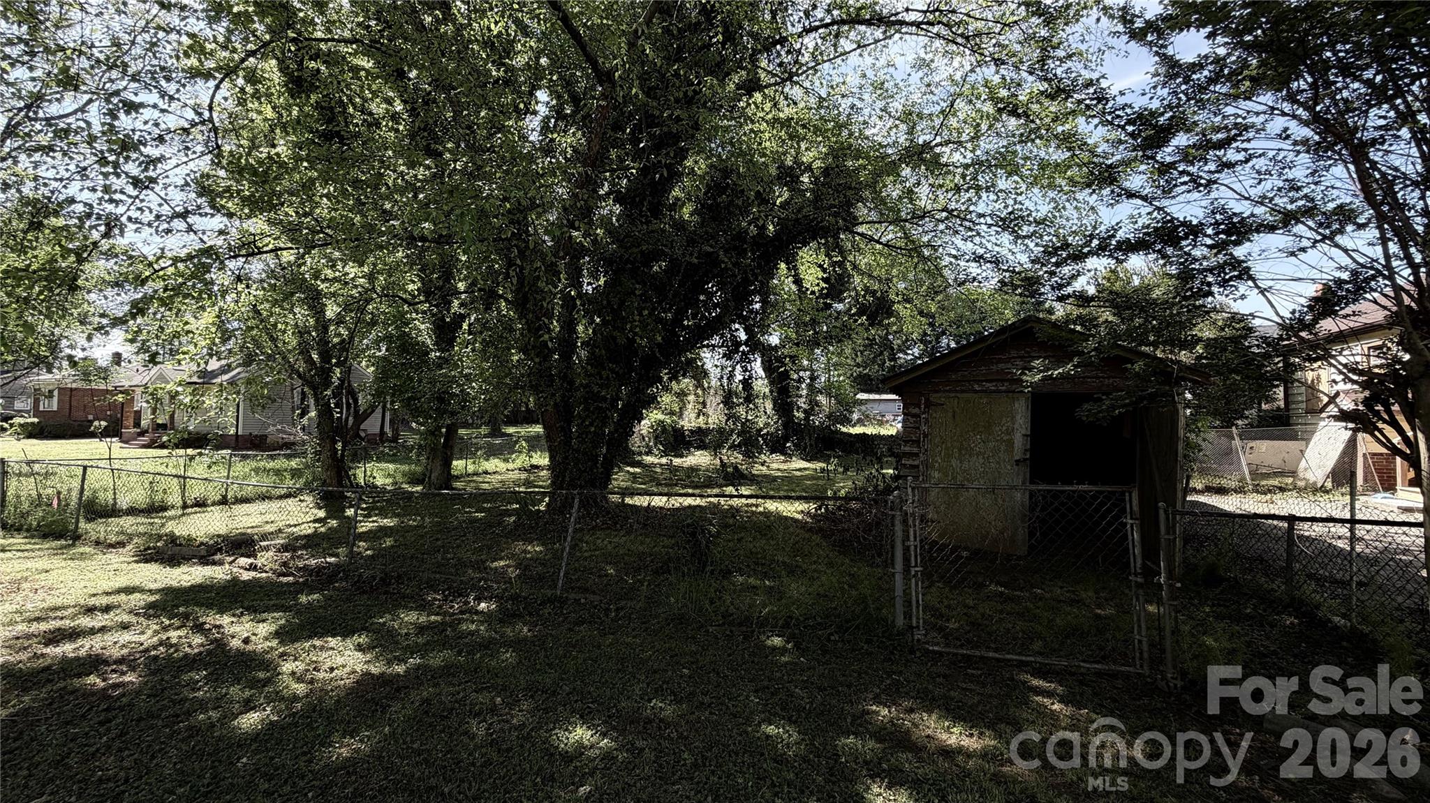 Graham Heights - Land