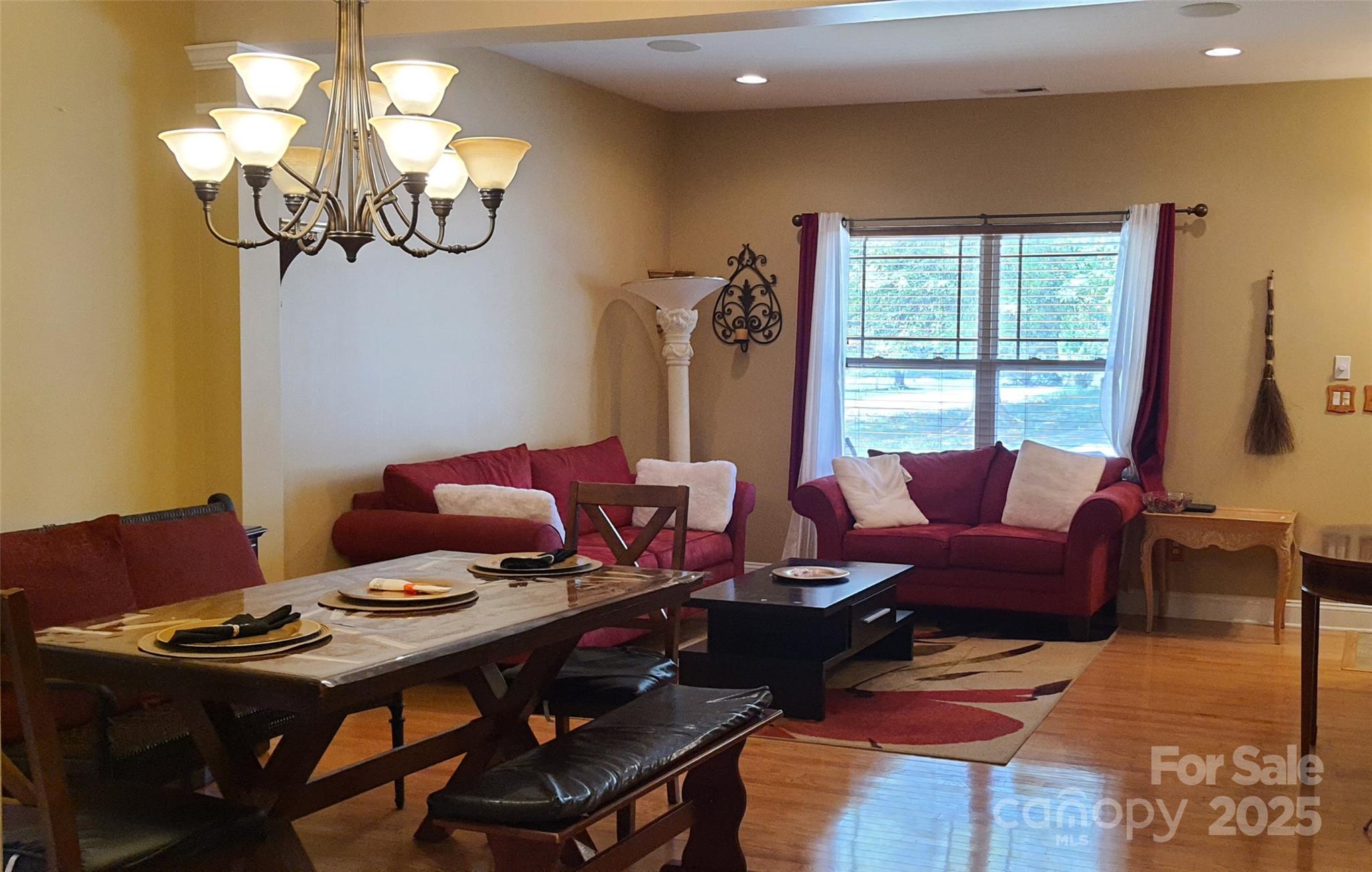 2206 Golden Larch Lane