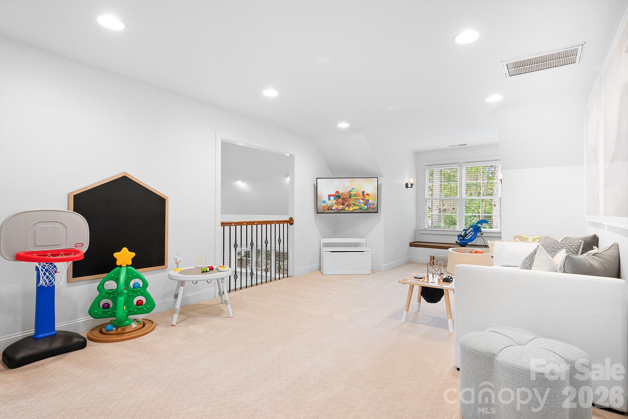 Treetops At Cowans Ford - Residential