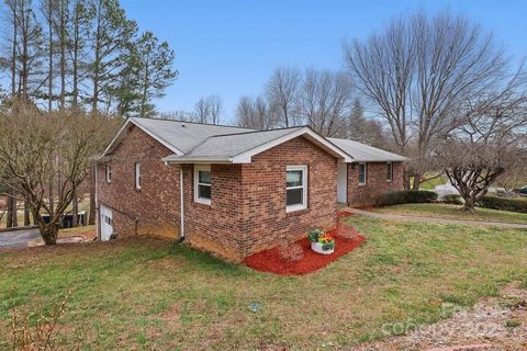 114 Falling Waters Road 2 Hendersonville NC 28792