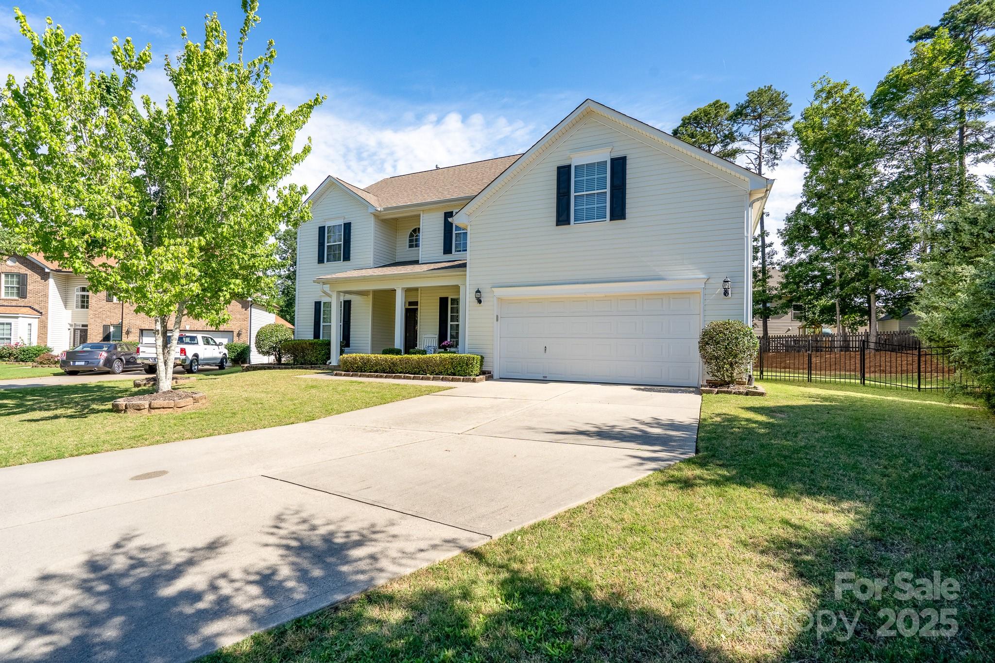 4003 Fine Robe Drive