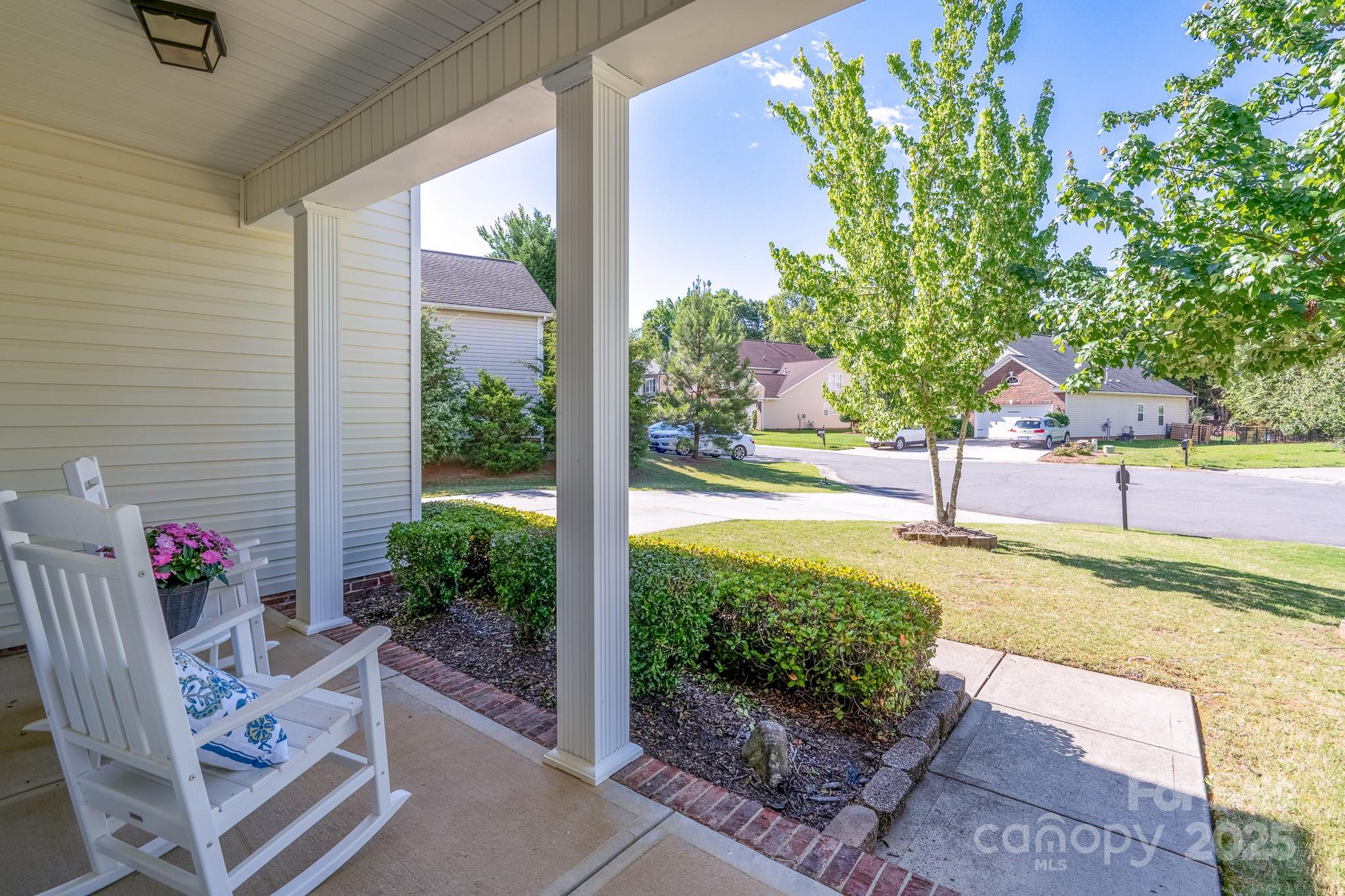 4003 Fine Robe Drive