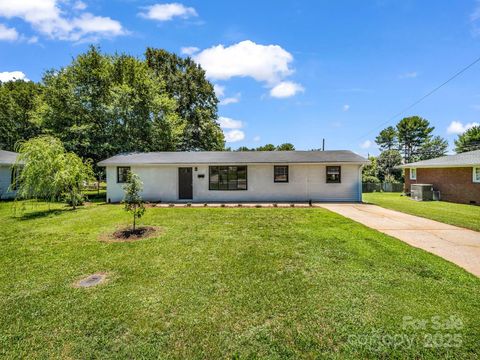 179 Sedgefield Drive Forest City NC 28043