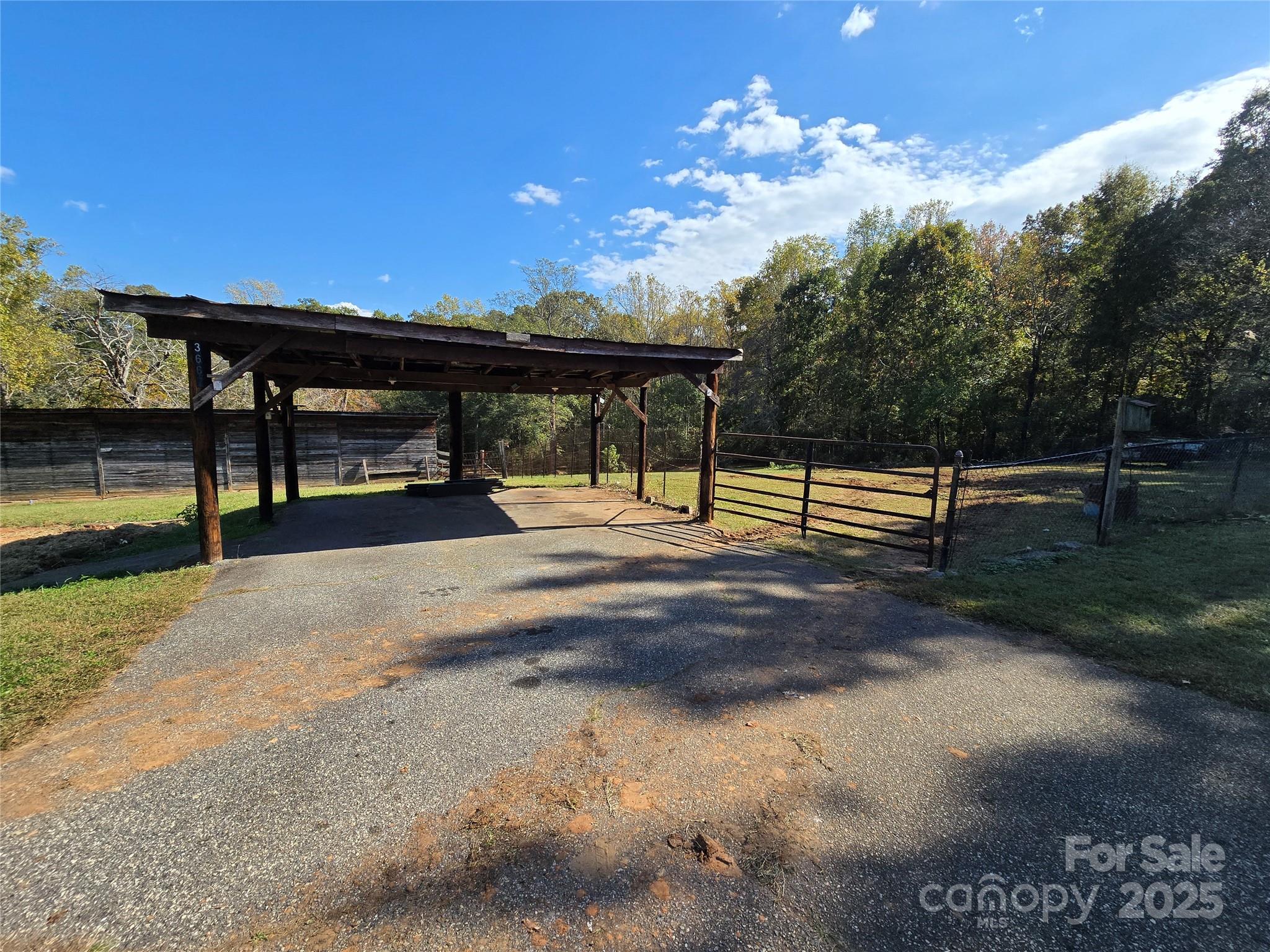 3678 Sunset Grill Street