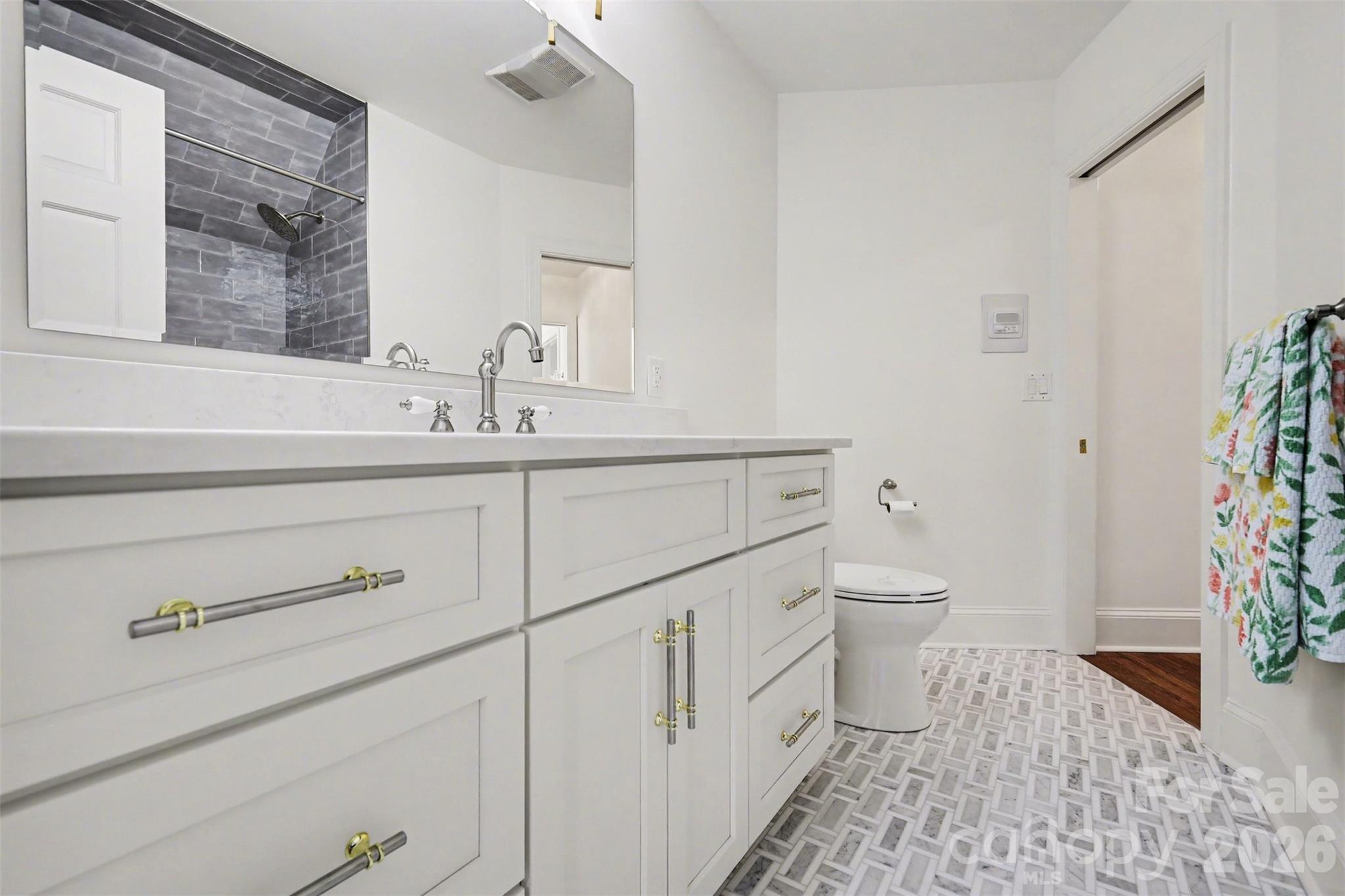 Island Forest - Residential