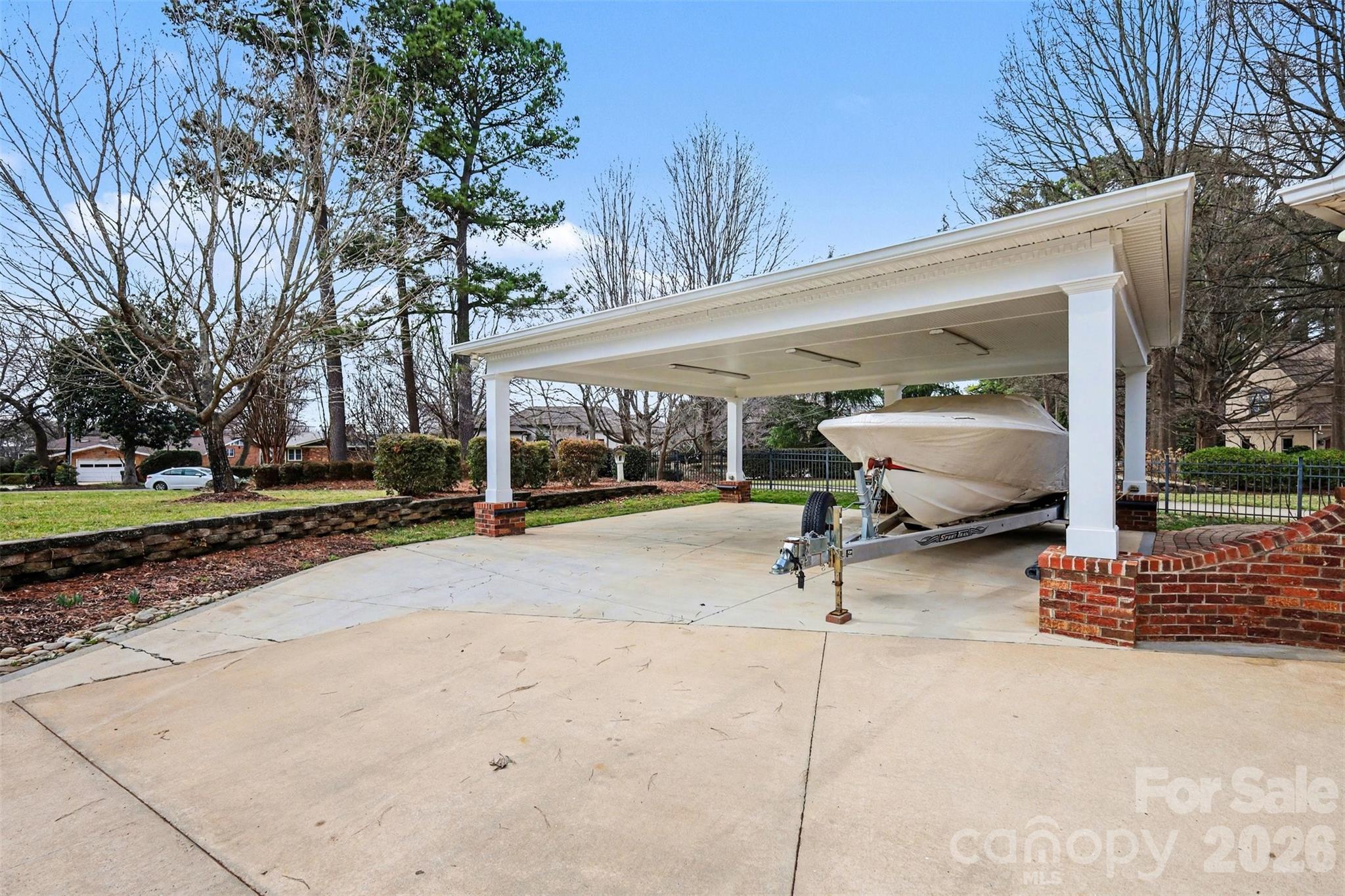 Island Forest - Residential