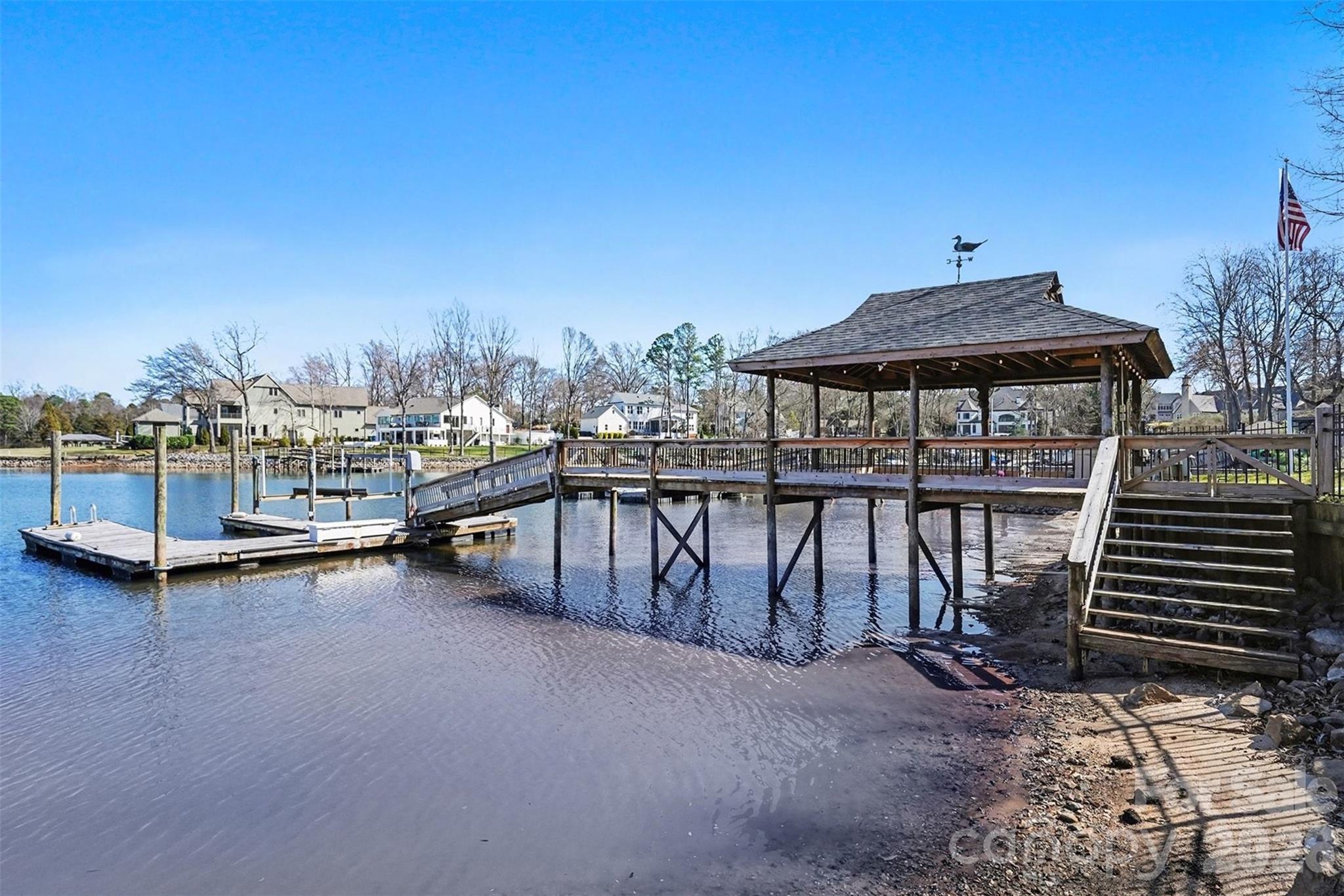 Island Forest - Residential