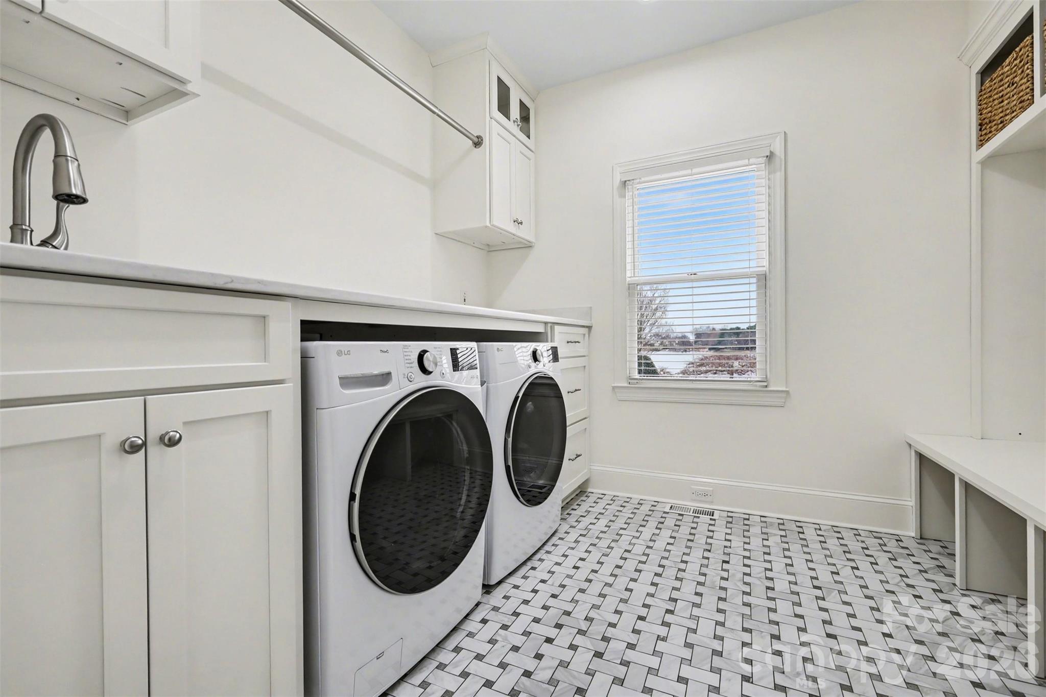 Island Forest - Residential