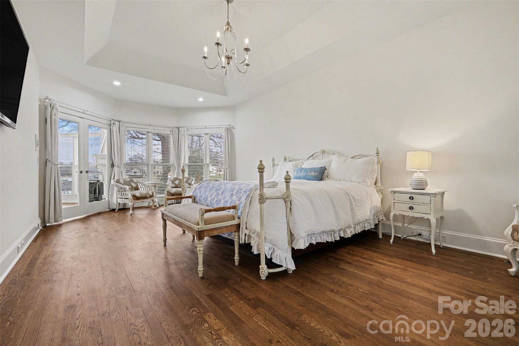 Island Forest - Residential