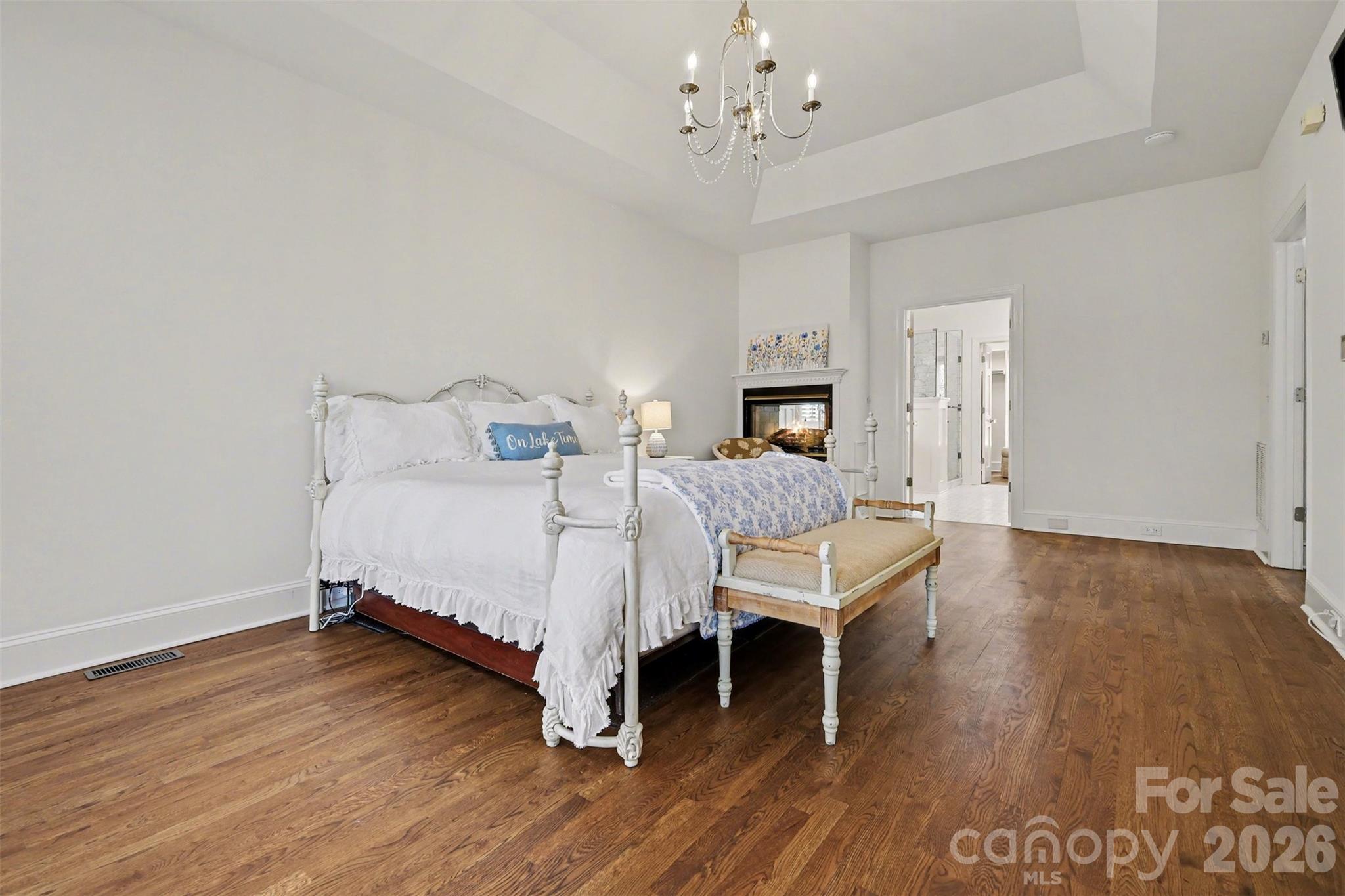 Island Forest - Residential