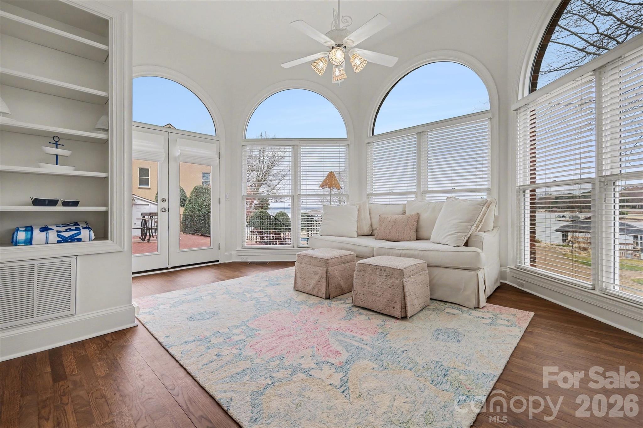 Island Forest - Residential