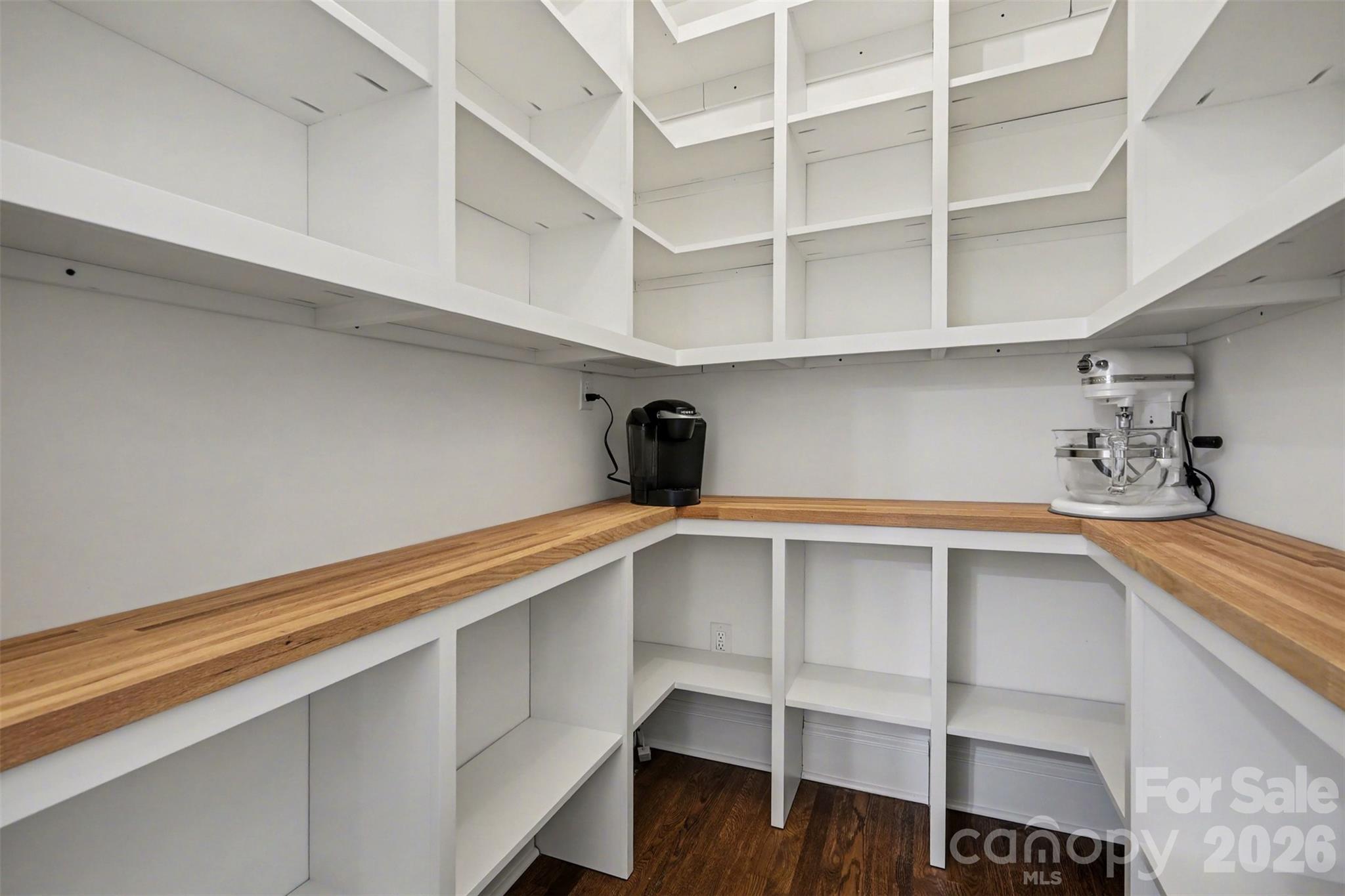 Island Forest - Residential