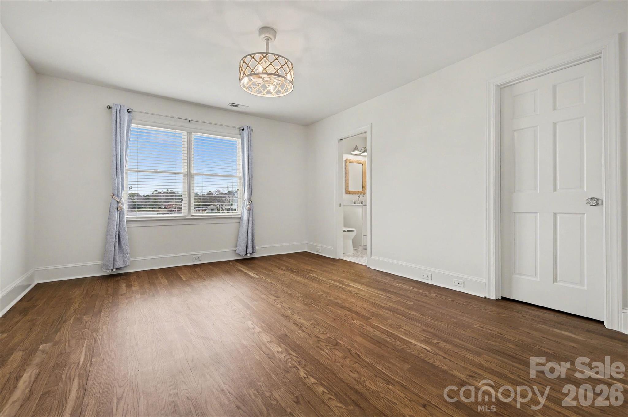 Island Forest - Residential