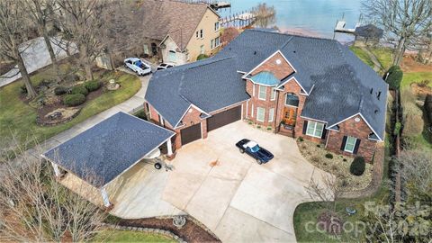 Photo of 20410 Island Forest Drive, Cornelius, NC 28031 (MLS # 4344256)