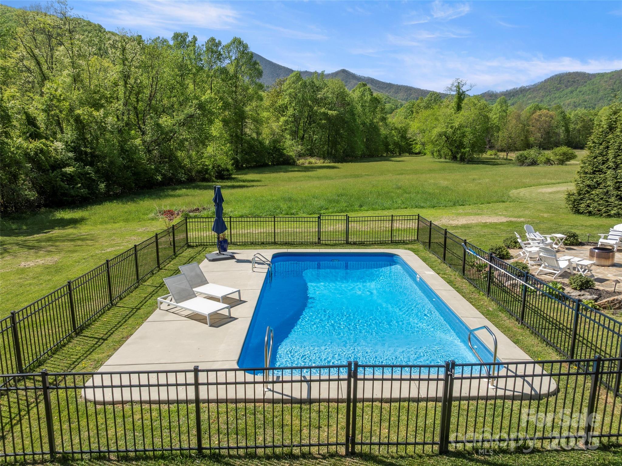 526 Davis Creek Road