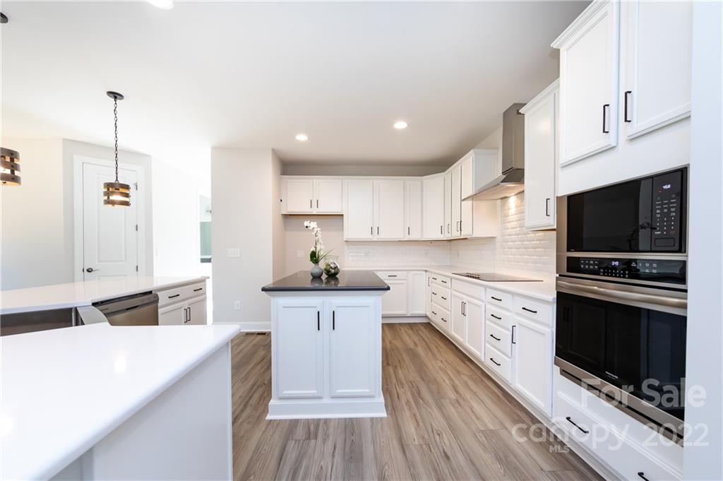 Marvin Villas - Residential