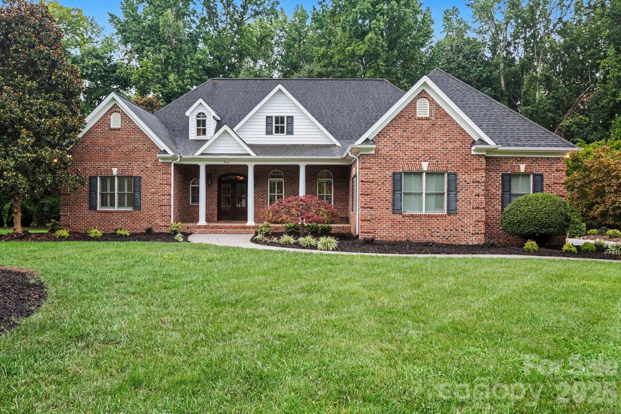 314 W Glenview Drive