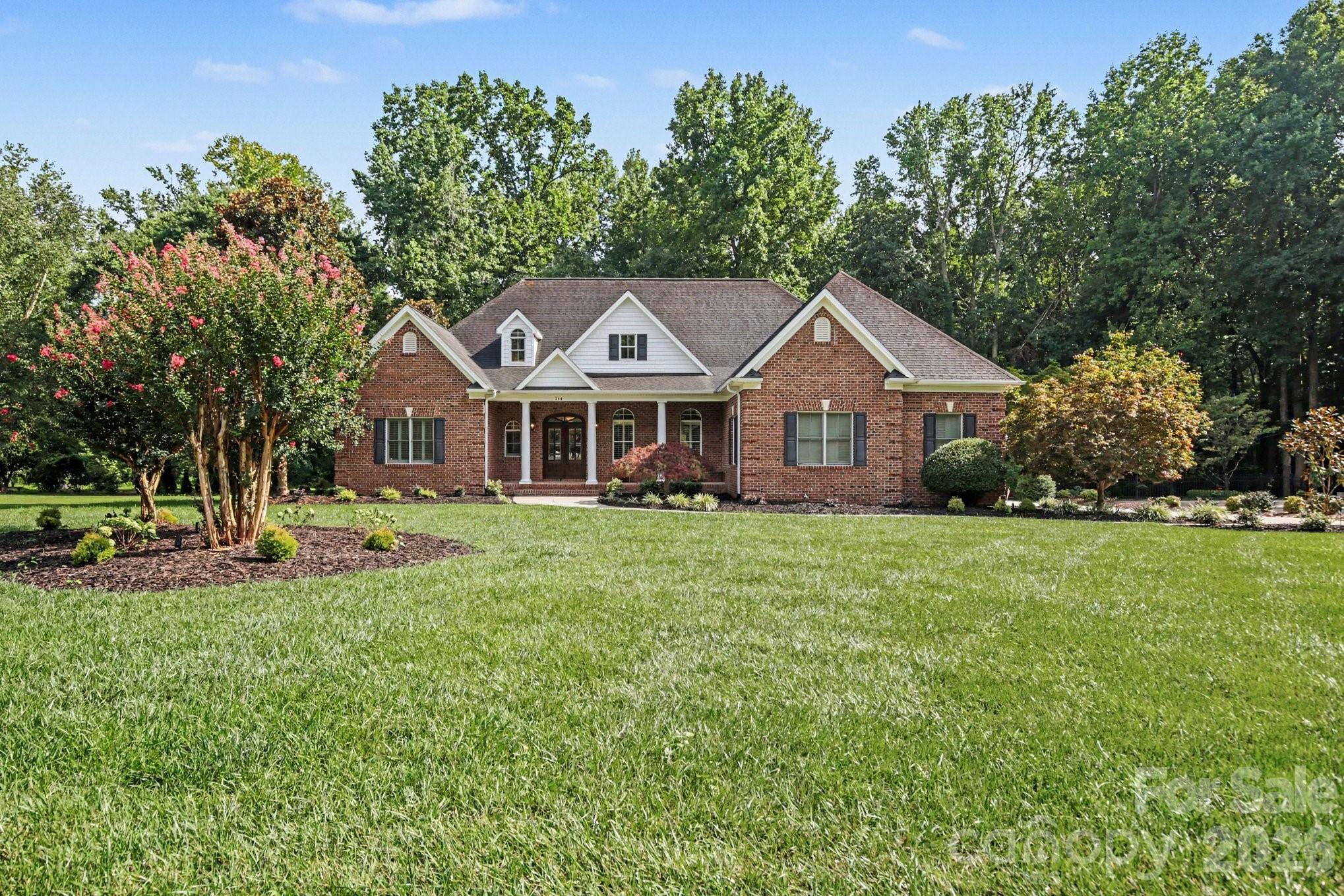 314 W Glenview Drive