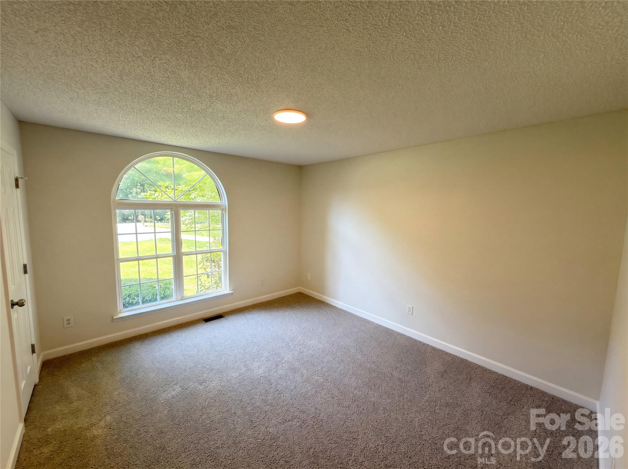 Charlton Oaks - Residential