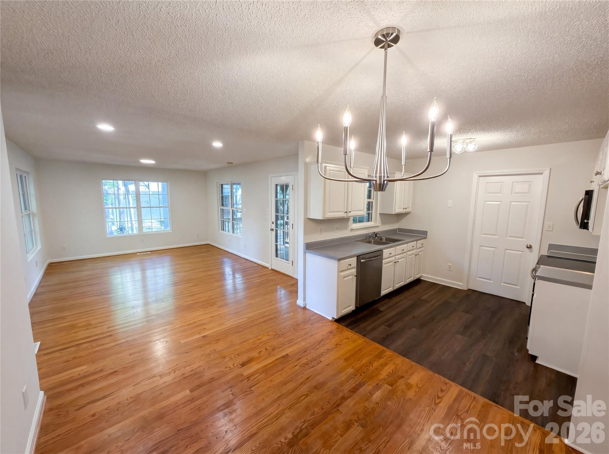 Charlton Oaks - Residential