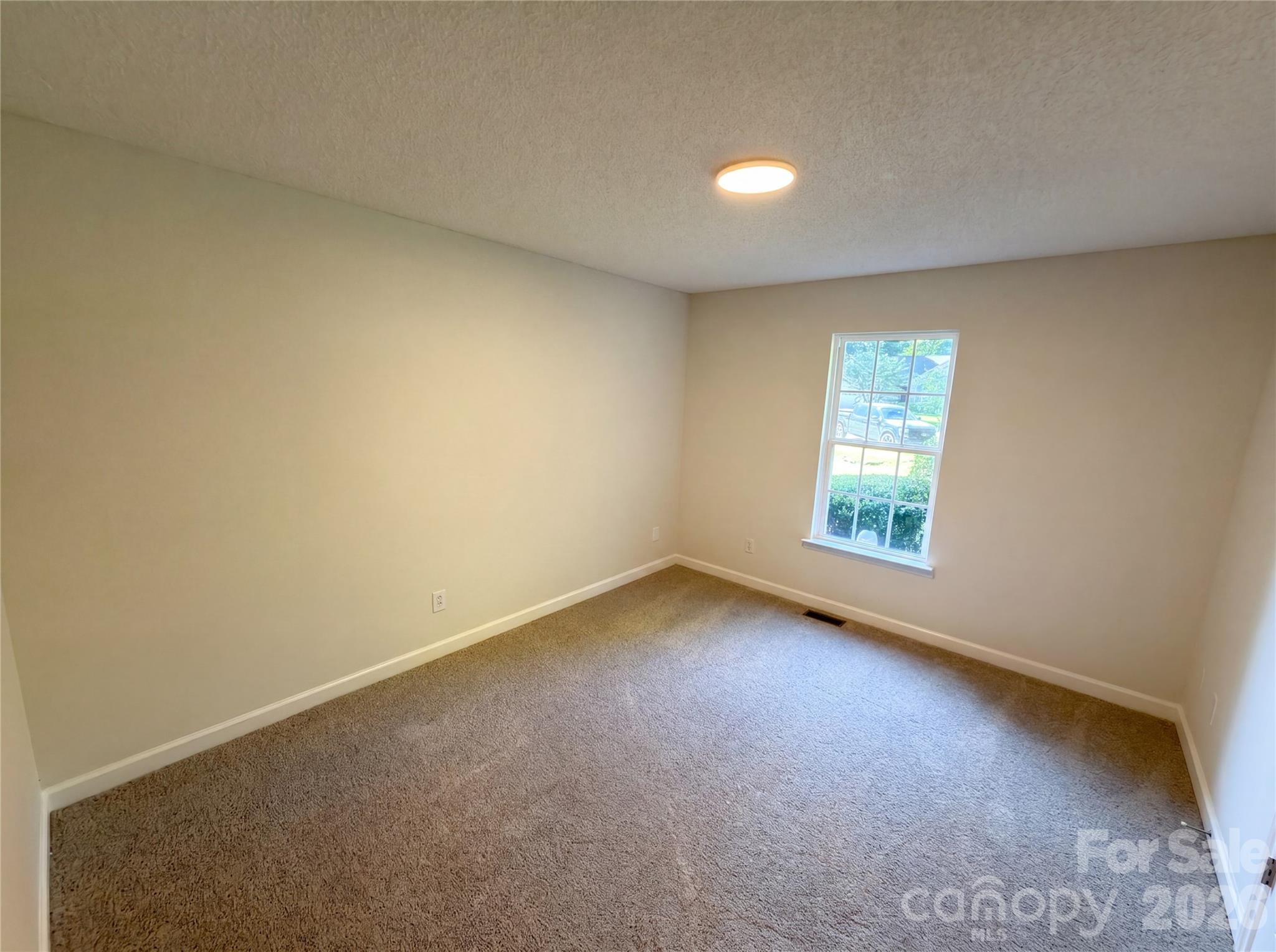 Charlton Oaks - Residential