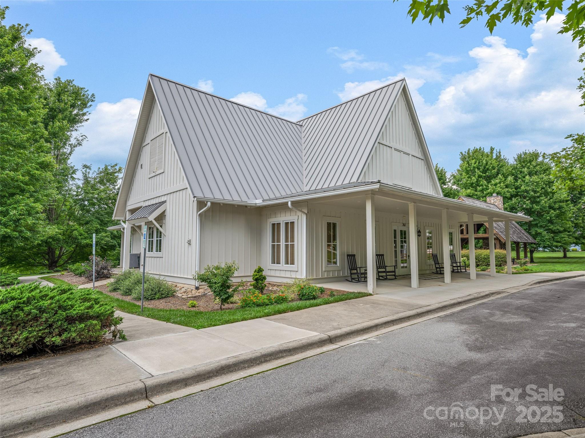 Hollabrook Farm - Residential