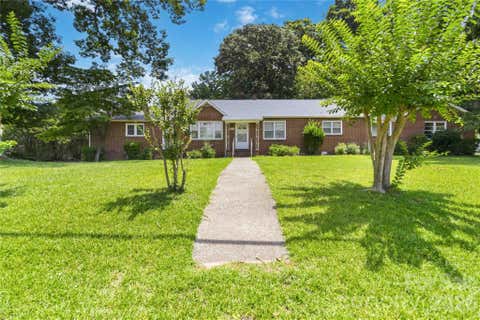 Photo of 3836 York Street, Sharon, SC 29742 (MLS # 4399604)