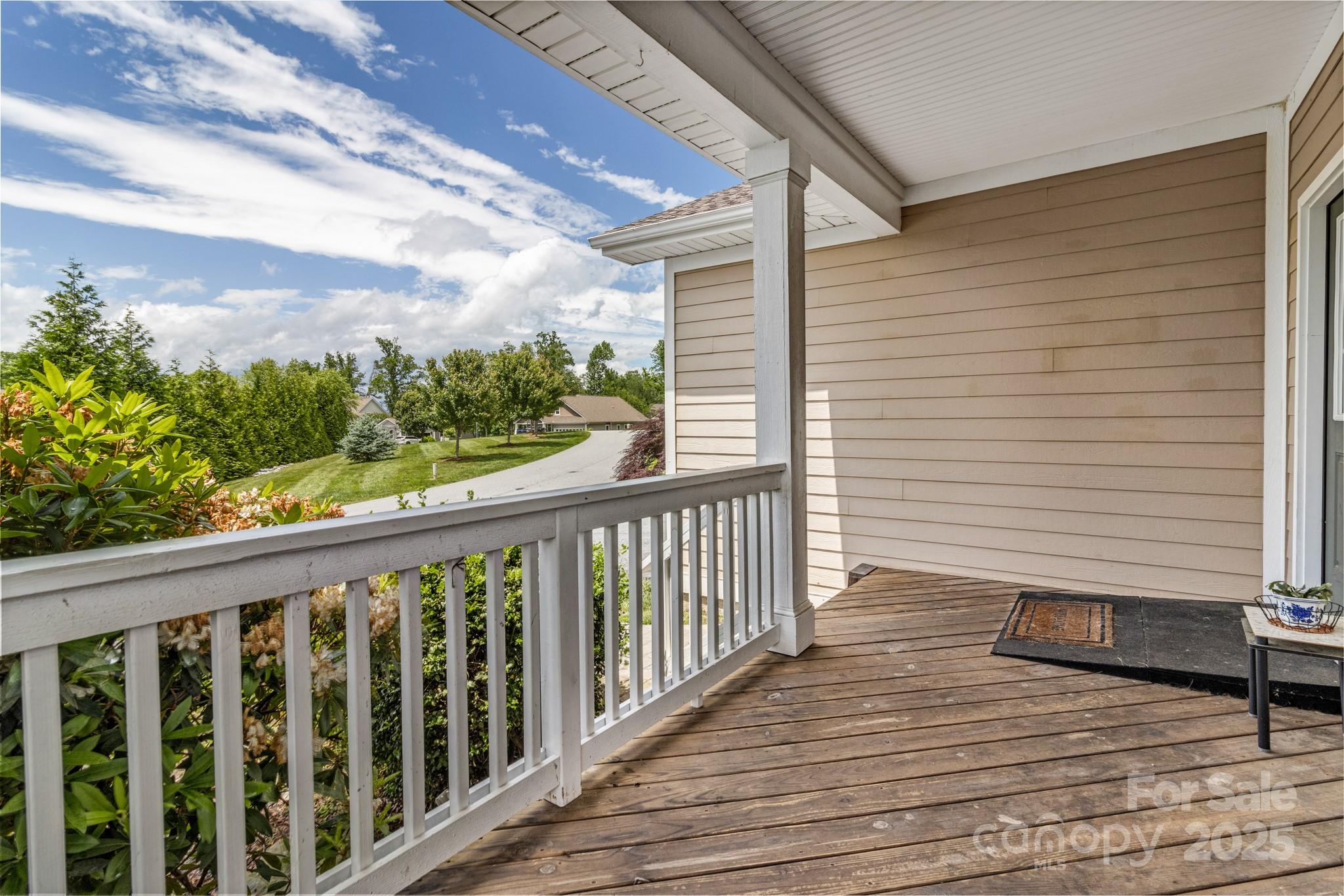 32 White Fox Drive