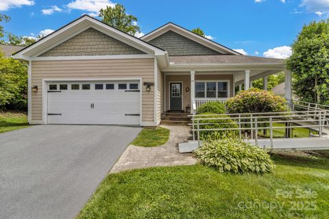 32 White Fox Drive Fletcher NC 28732