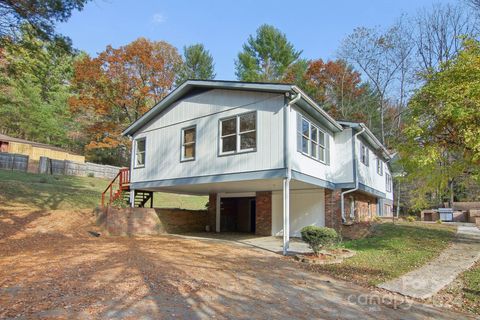 A home in Hendersonville