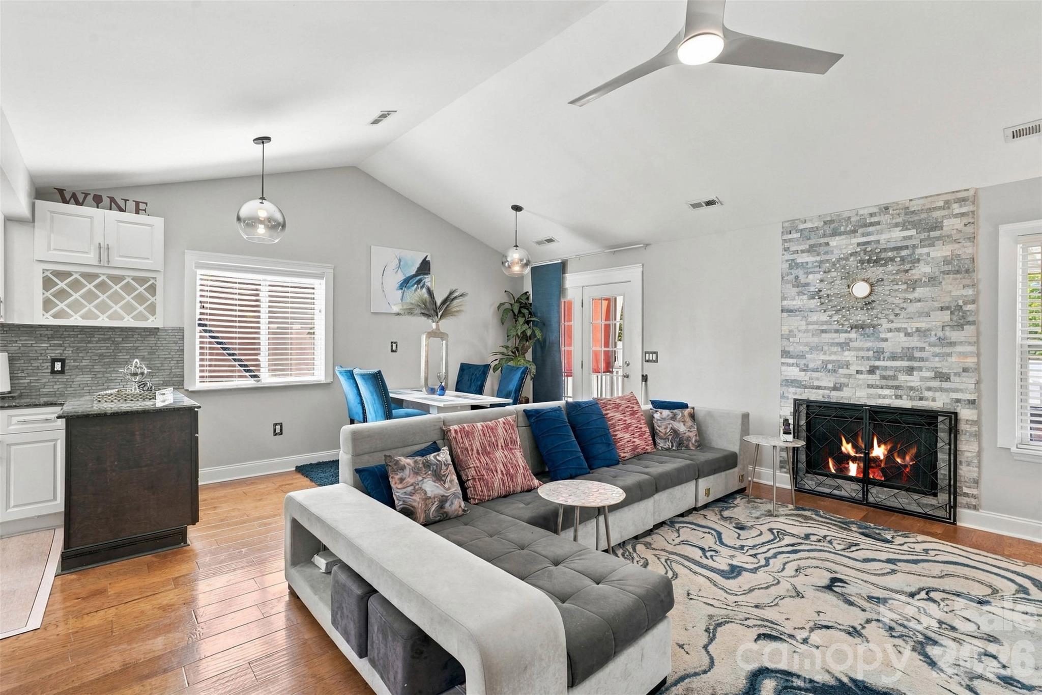 5728 Ebley Loop