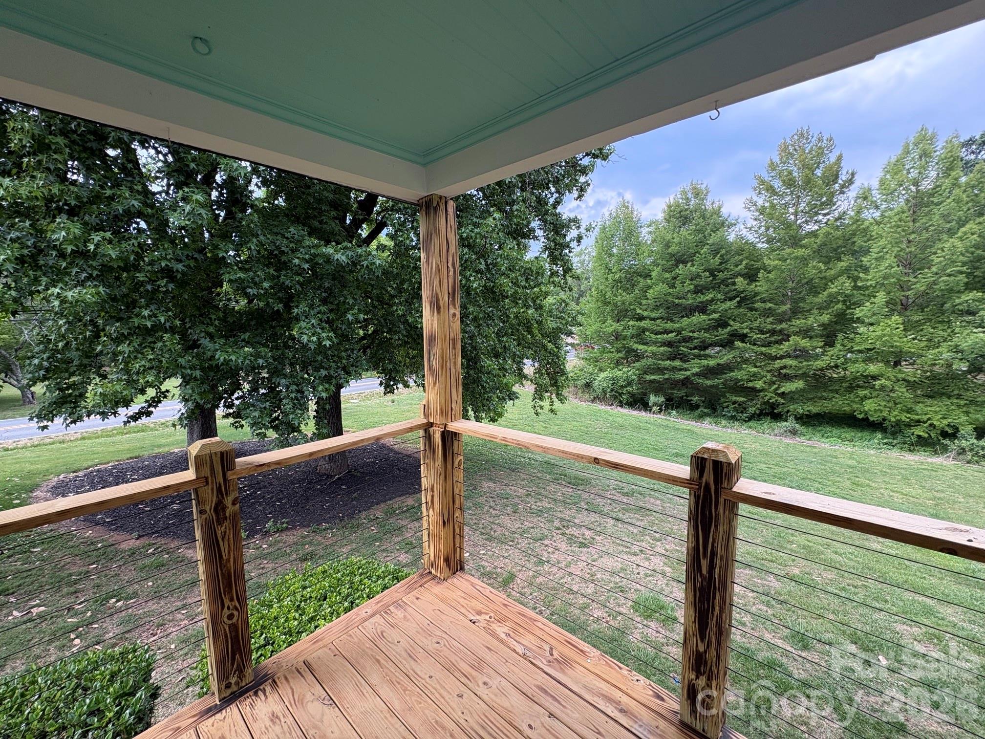 110 Westover Drive N 3,5