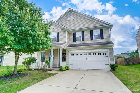 Photo of 12727 Oakton Hunt Drive, Charlotte, NC 28262 (MLS # 4044361)