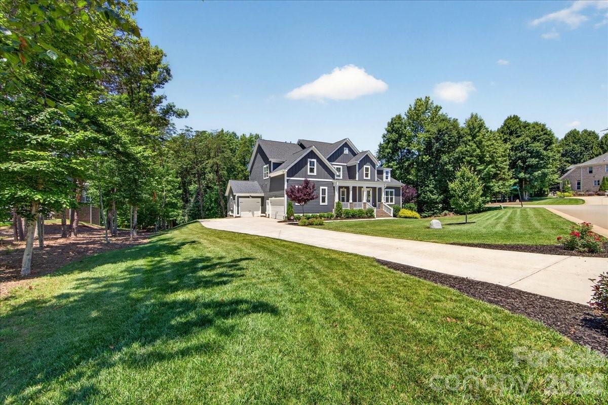 104 Broad Birch Drive