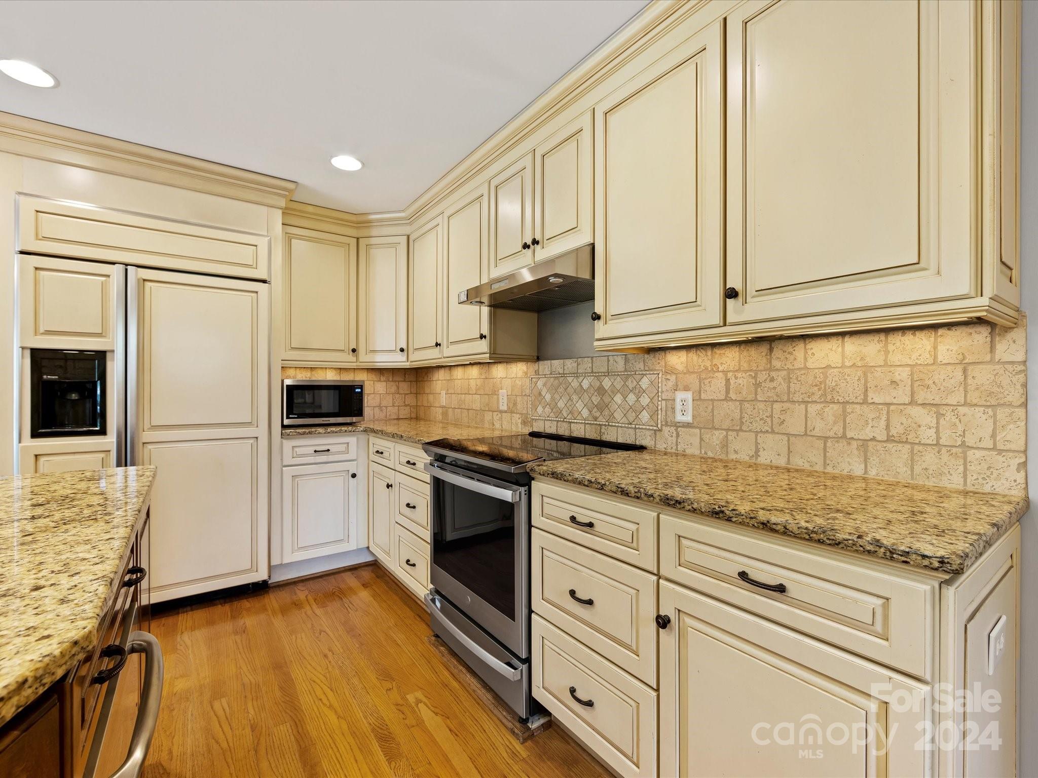 Barclay Downs - Residential