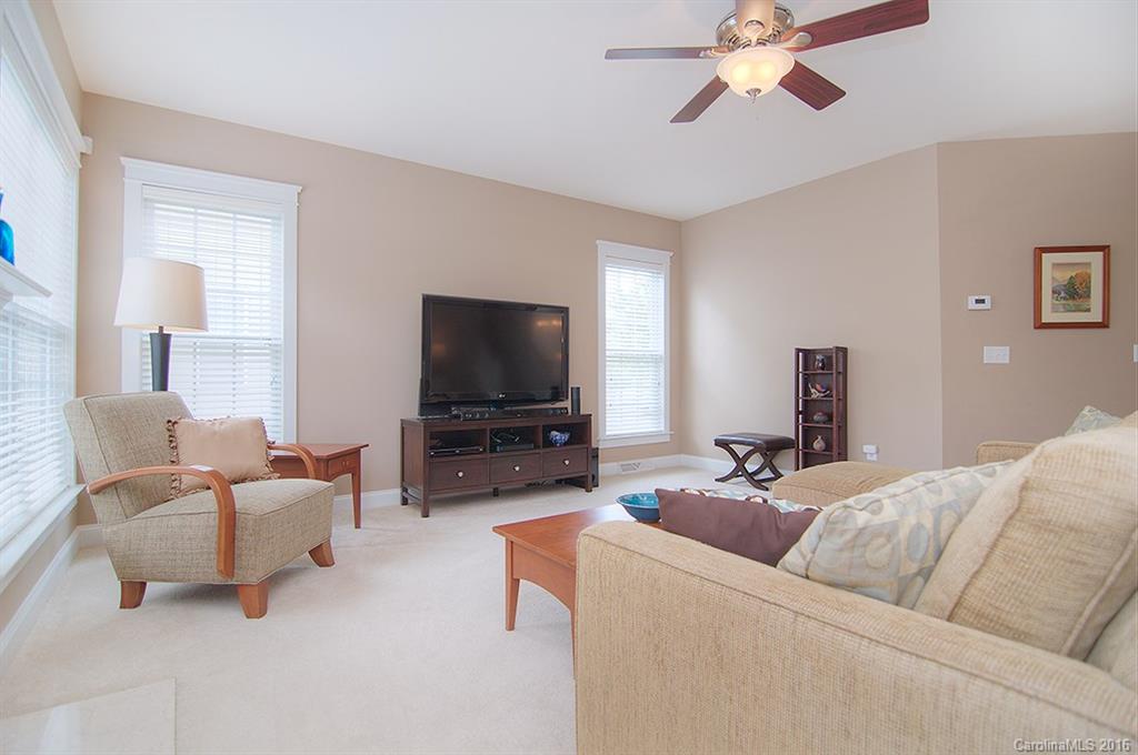 Lake Shore - Residential